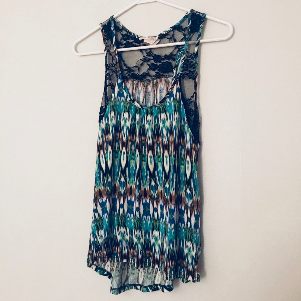 High-Low Multi-Colored Lace Top - Picture 1 of 4
